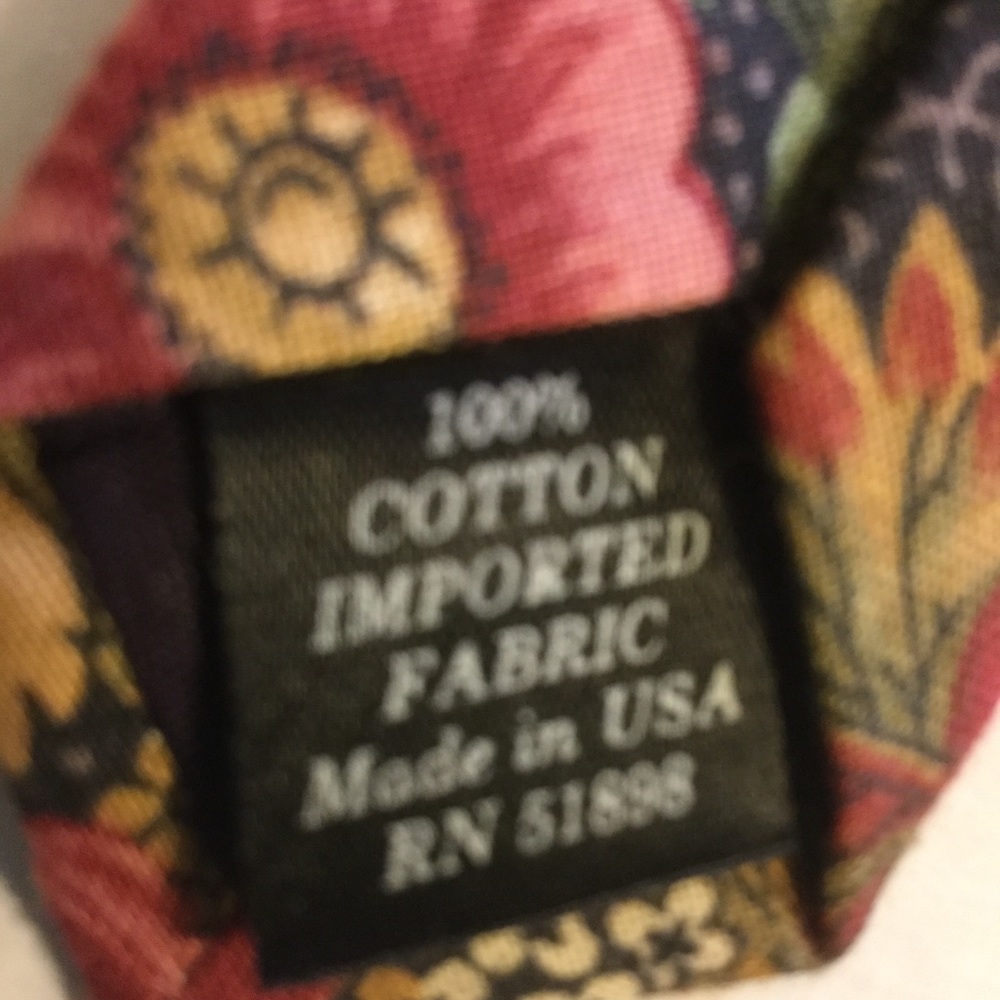 TANGO by Max Raab floral/tropical 58” necktie. 100% cotton. - Picture 3 of 6